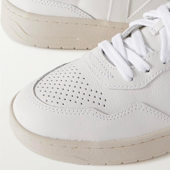 VEJA V-90 LEATHER SNEAKERS - Picture 3 of 4